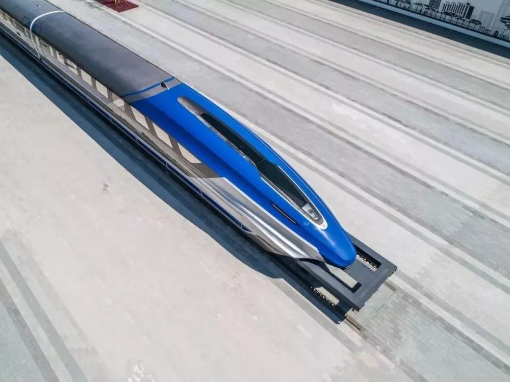 真正黑(hei)科技，速(sù)度比飛(fei)機還快(kuài)？中國基(jī)建再創(chuàng)奇迹，時(shí)速達1000公(gōng)裡