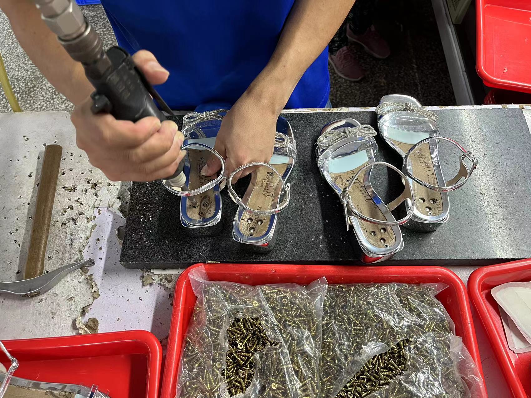 制(zhì)造業巡訪|從東莞(wan)到東南亞,一位代(dài)工者的三國開廠(chǎng)曆程