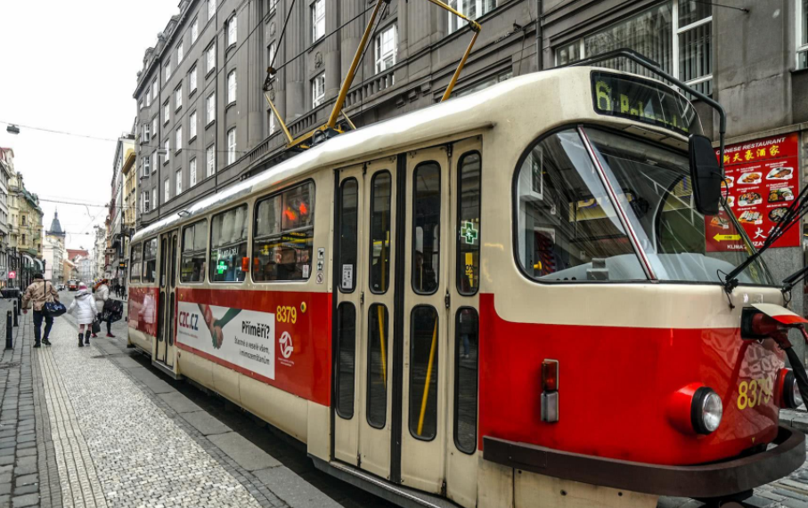 “不(bu)該哄擡價格的”,中(zhong)企自研高鐵軸承(chéng)後,美歐沒辦法卡(kǎ)脖子了